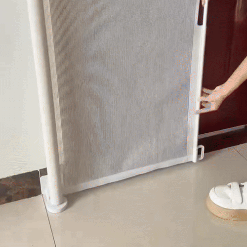 Retractable Mesh Safety Gate for Babies and Pets